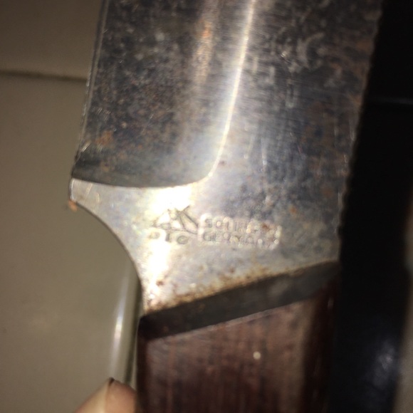 Canadian trapper knife and leather sheath - Picture 11 of 13